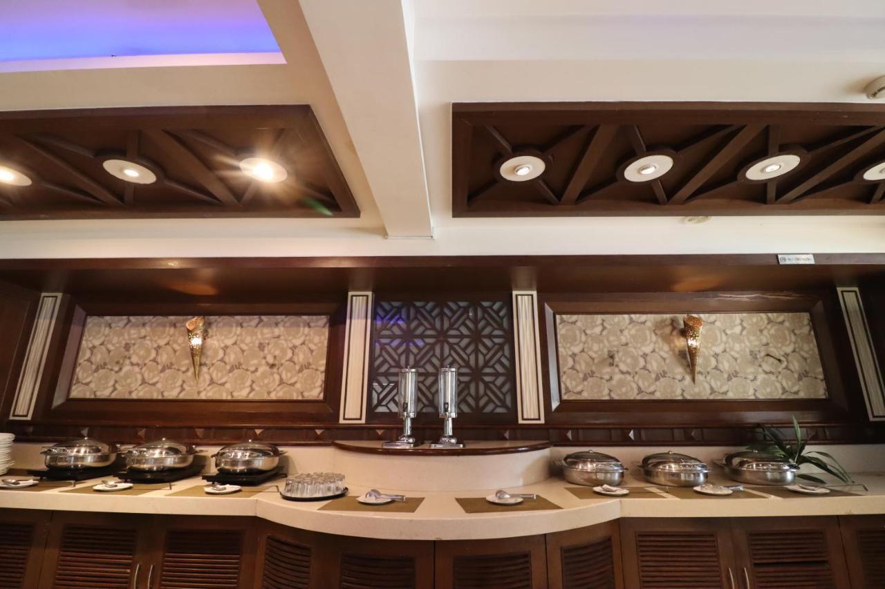Crestmont Ashapurna Jaipur, Banipark Hotel Exterior photo