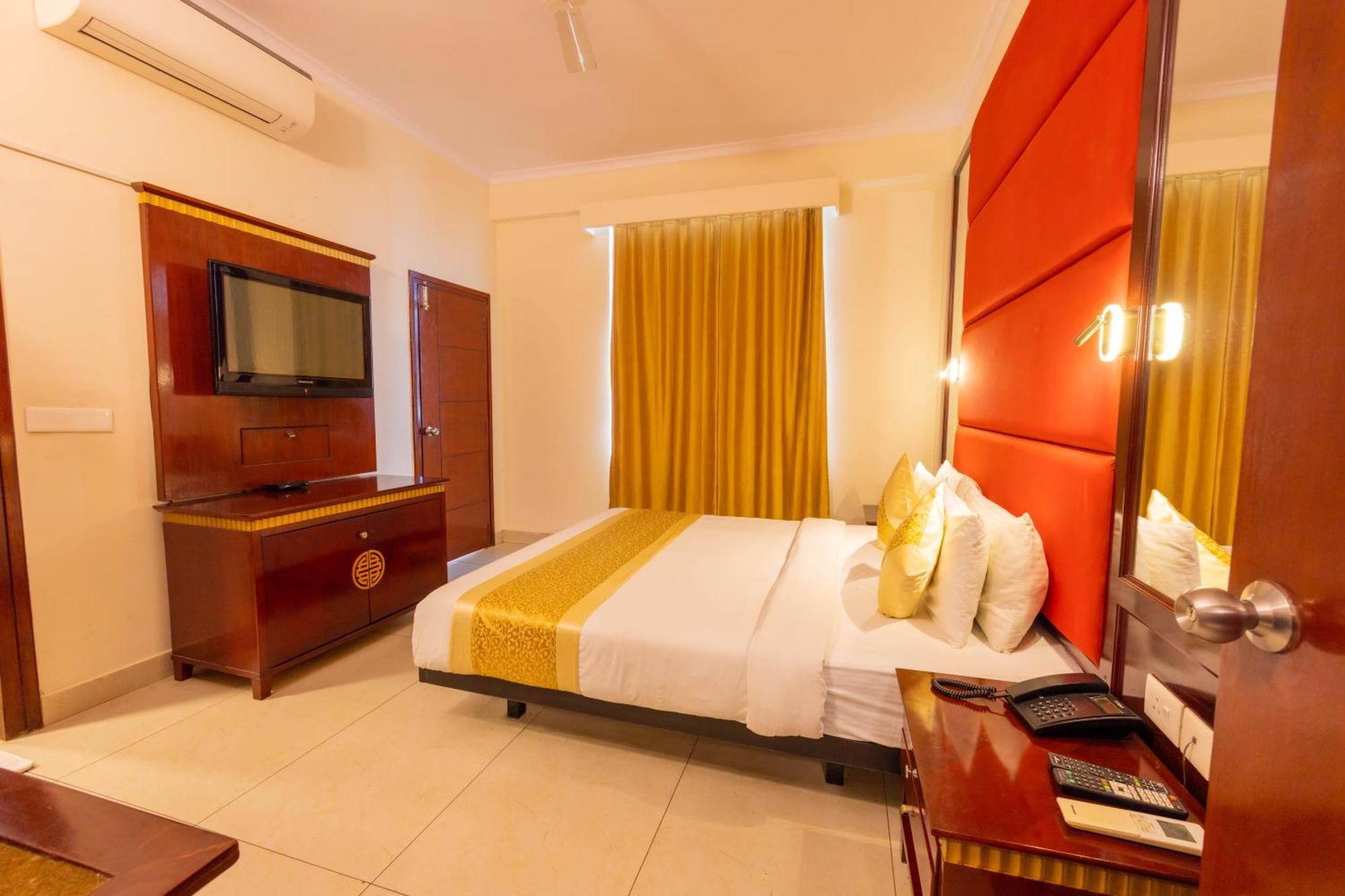 Crestmont Ashapurna Jaipur, Banipark Hotel Exterior photo